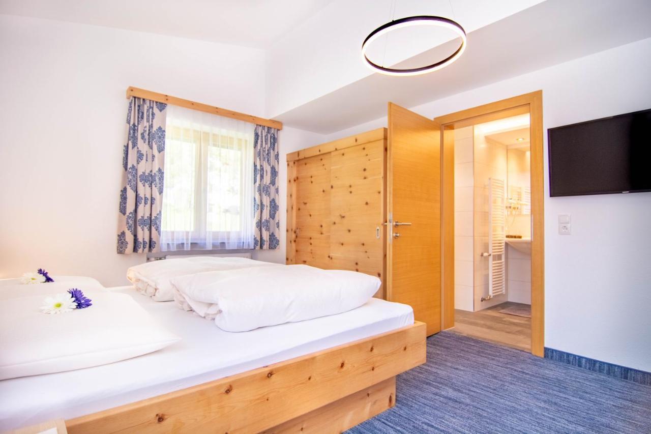 Koecks Bed & Breakfast Galtuer Ngoại thất bức ảnh