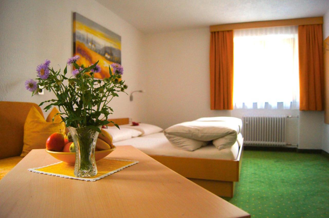 Koecks Bed & Breakfast Galtuer Ngoại thất bức ảnh