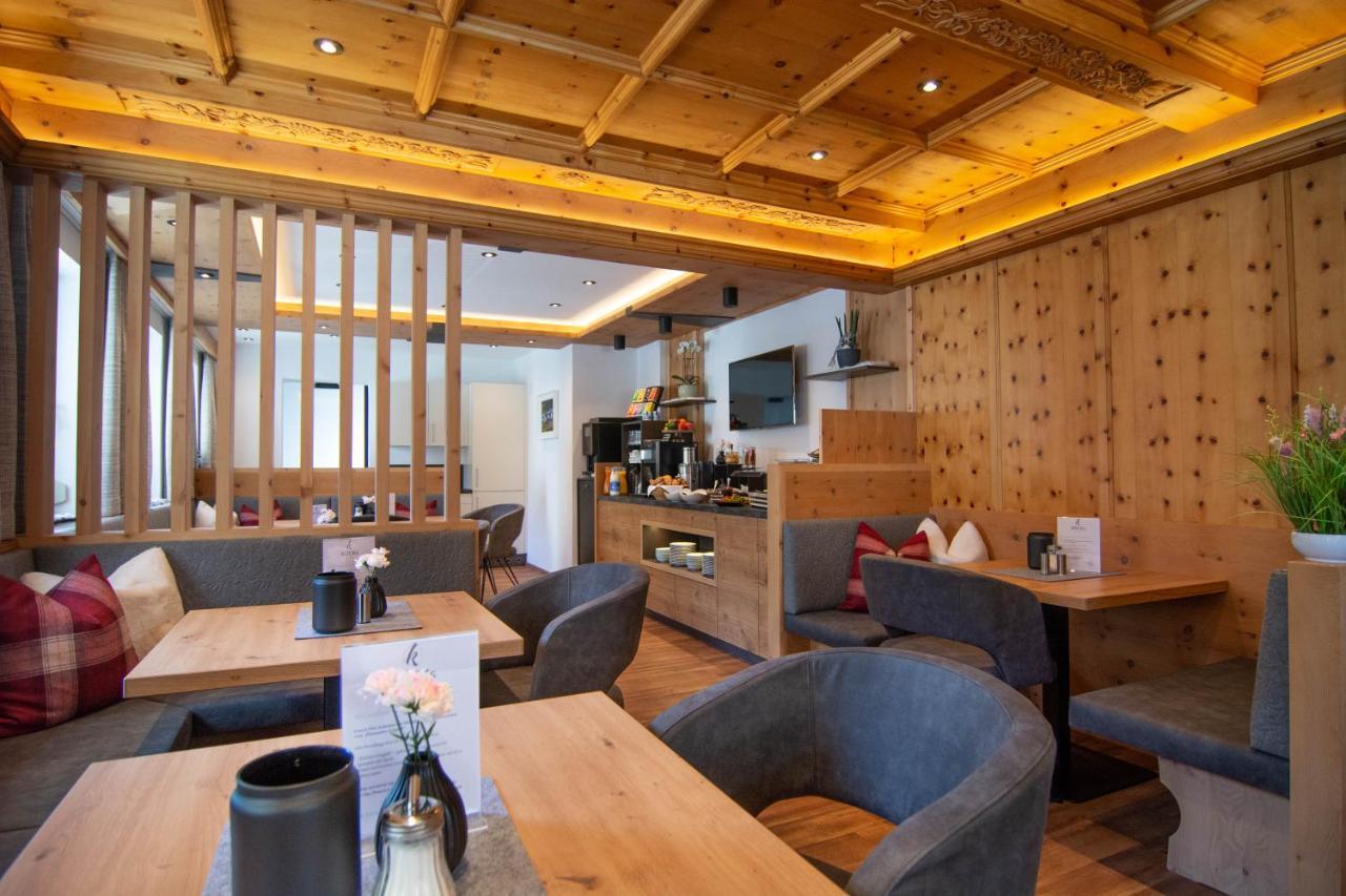 Koecks Bed & Breakfast Galtuer Ngoại thất bức ảnh